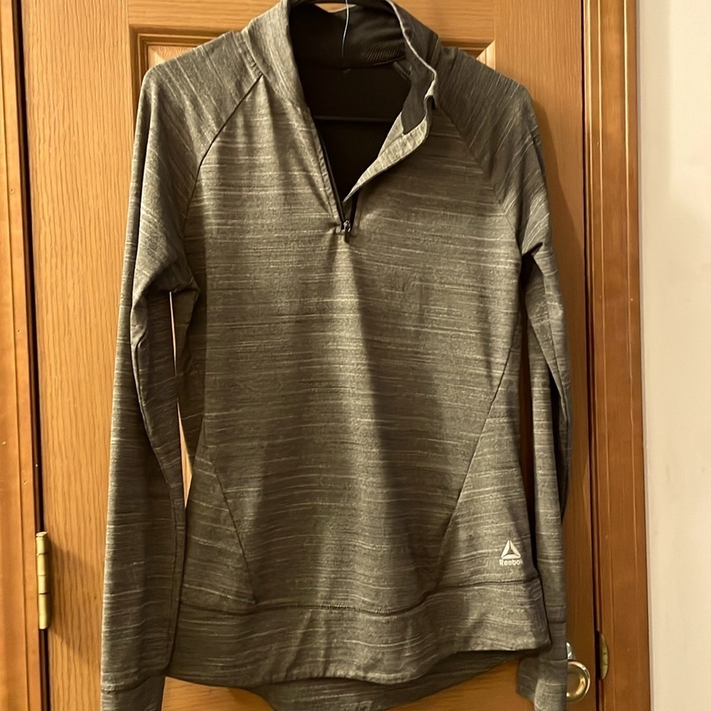 Reebok Gray Space Dye Back Vent 1/4 Sleeve Pullover Women's Medium
